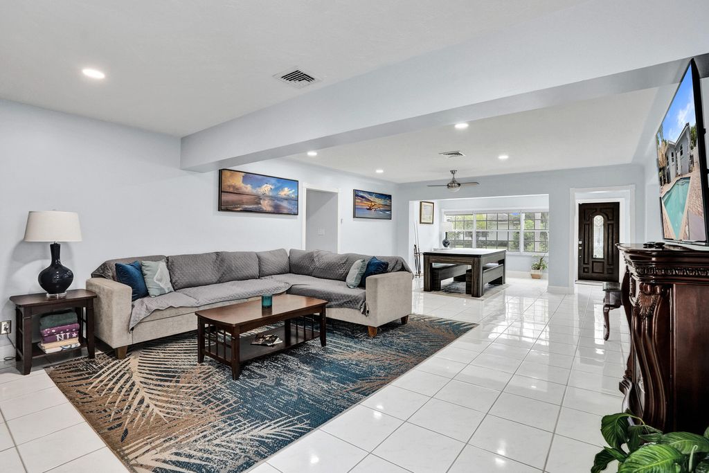 3207 LEIGH Road, photo 9