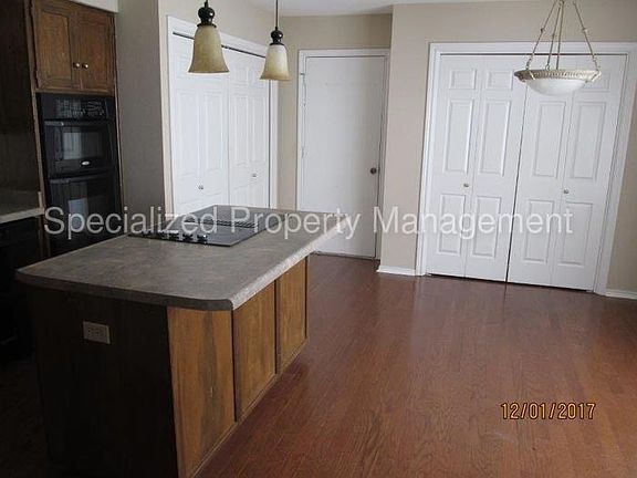 5th image of 6225 Bellaire Dr S