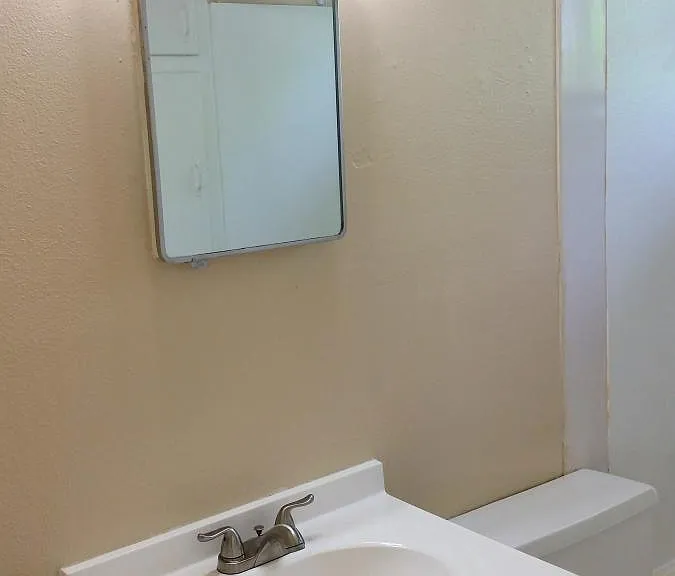 3221 Rose Pl — Photo 4