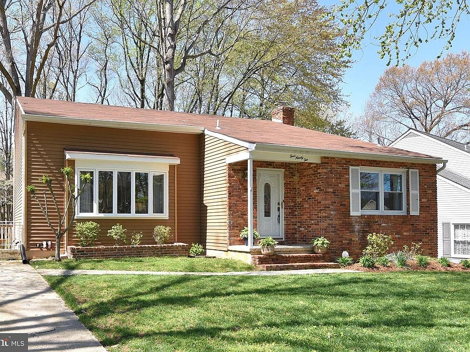 1st image of 492 Derby Ct