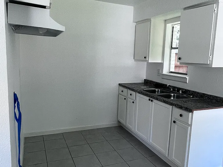 7822 Oak Knoll Ln #A — Photo 8