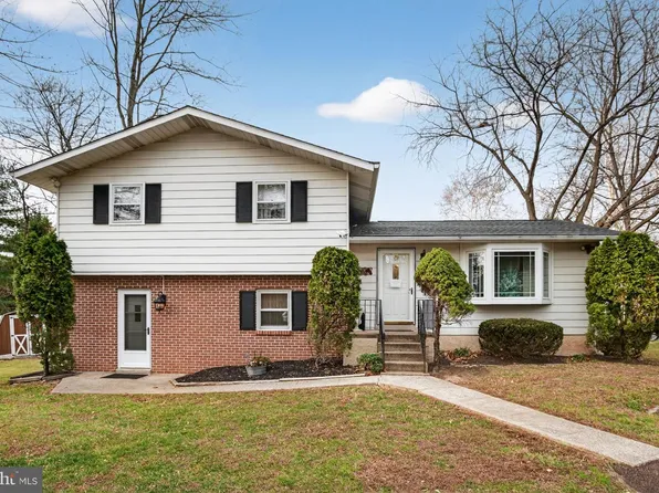 908 Pershing Rd, Penllyn, PA 19422