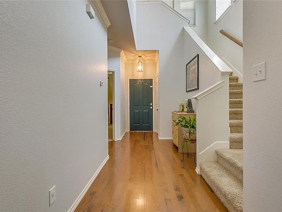 4th image of 11029 Caldwell Ln