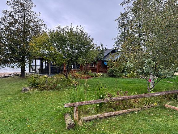 3rd image of 173 Horseshoe Bay Rd
