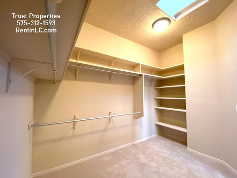 1932 Lone Tree Ln — Photo 13