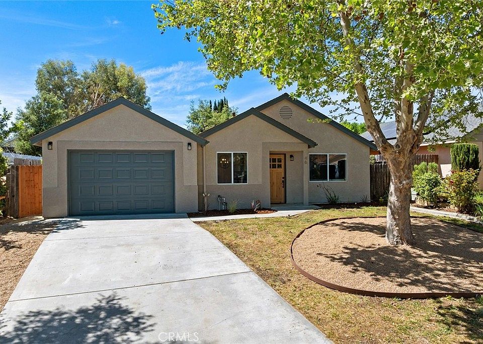 1st image of 46 Lone Oak Way