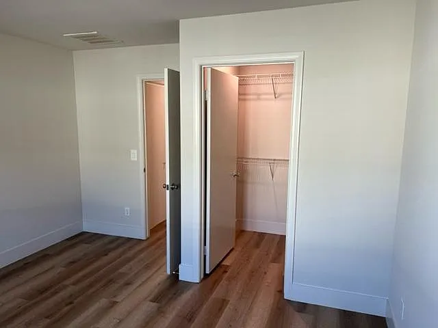 7249 N Maple Rd — Photo 26