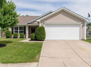 18740 Big Circle Dr, Noblesville, IN 46062