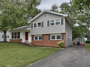 1939 Split Rock Rd, Lancaster, PA 17601