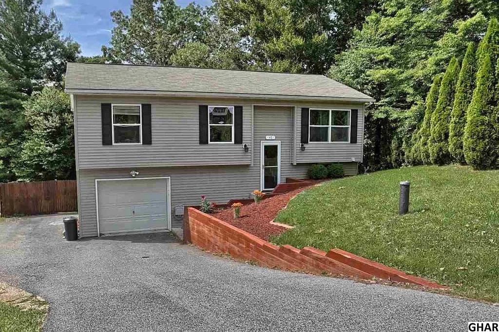 47 Liberty Dr photo 1