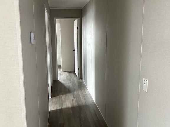 3rd image of 207 Hickory Ave #207