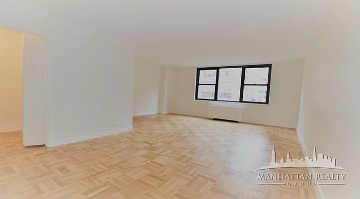 Rented by Manhattan Realty Group | media 12