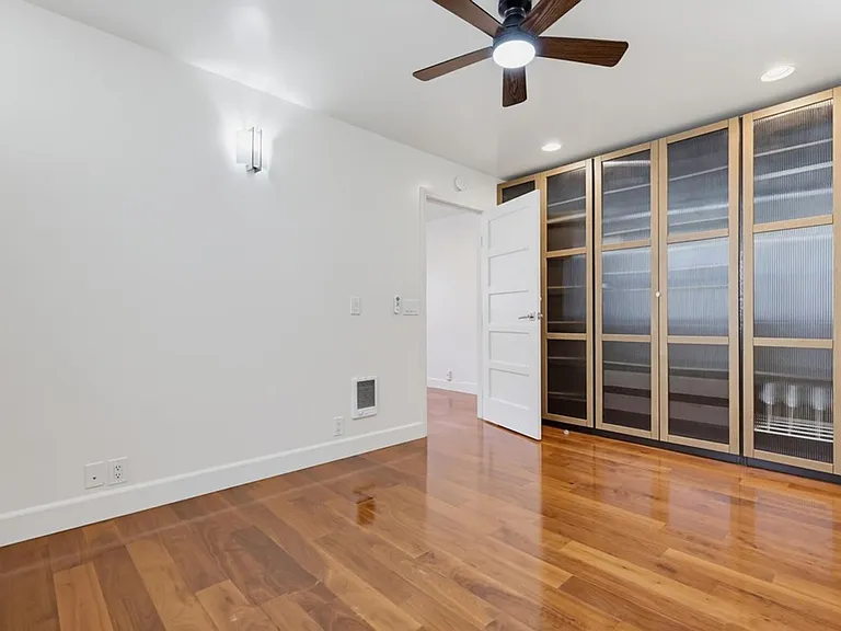 1470 Rosecrans Street — Photo 14