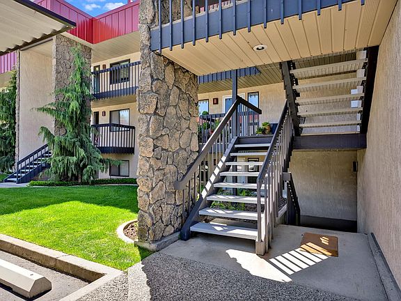 4th image of 166 S Coeur Dalene St APT D304