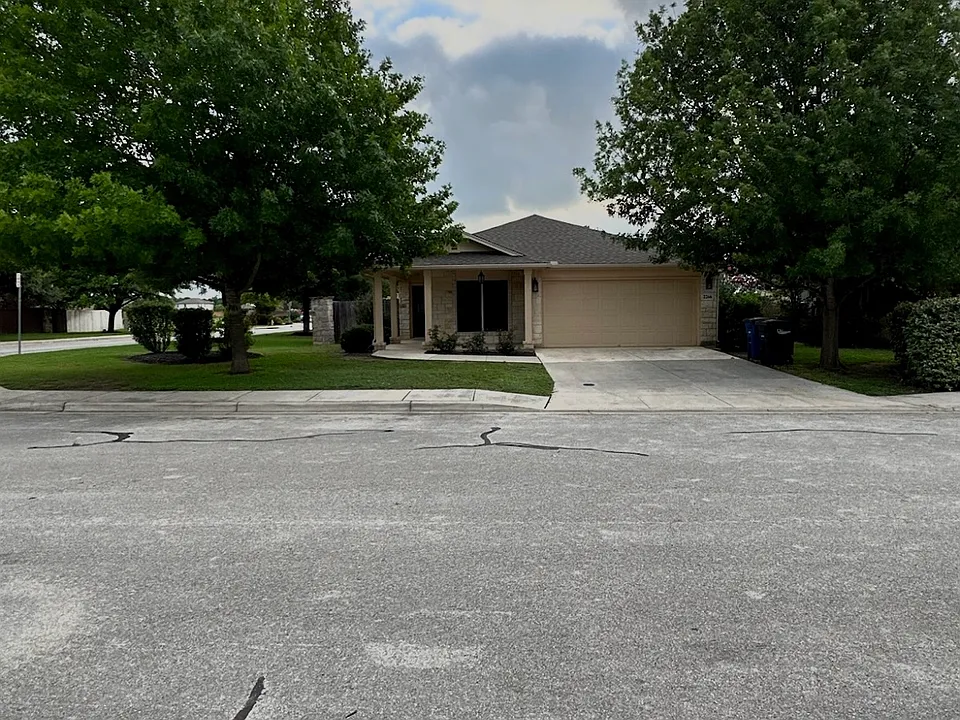 2266 Westover Loop
