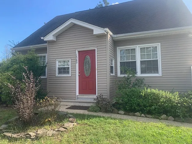 1560 Whittier Ave — Photo 40