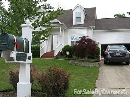 Great Home! 3 Bdrs, 2.5 Ba, 2 Car Gar
						:
						Beautiful home with large yard, 2 car garage, 3 Bdr, 2.5 Ba, tons of storage.