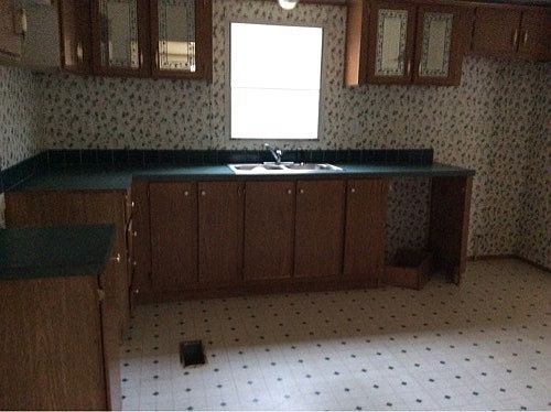 2nd image of 6914 Myrtlewood Trl