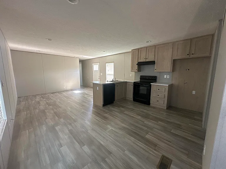 2317 Wallis Creek Trl — Photo 5