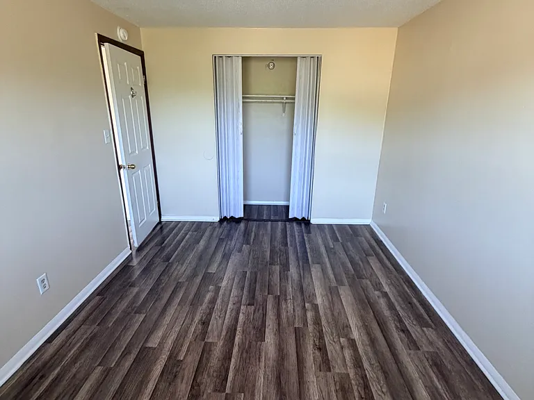 67 Fairview Ave — Photo 13