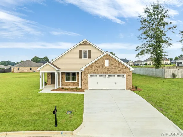 106 Hanover Pl, Dothan, AL 36301