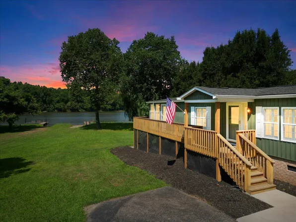 3729 Clark Rd, Hiwassee, VA 24347