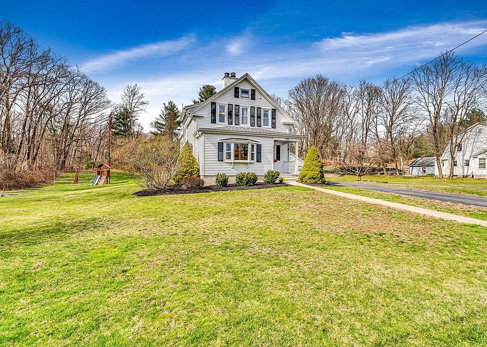 232 Pleasant St, Franklin, MA 02038 Zillow