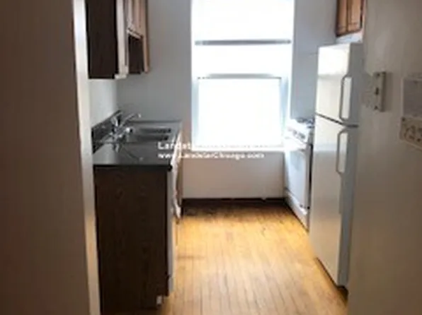 3157 W Argyle St APT 3E, Chicago, IL 60625