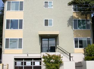 710 NE 42nd St APT 202, Seattle, WA 98105