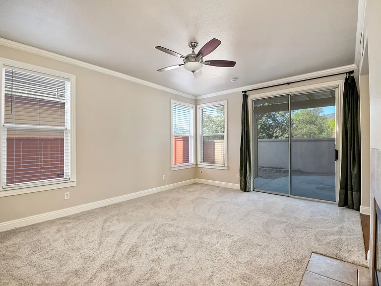 504 Peach Way #1 — Photo 6