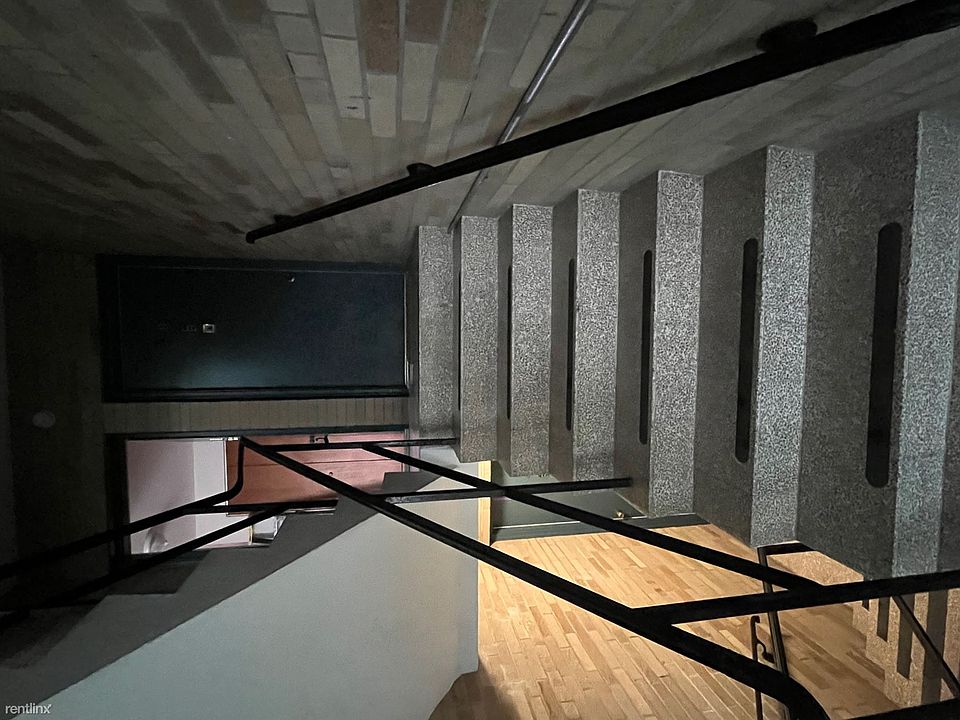 Entrance (4)
