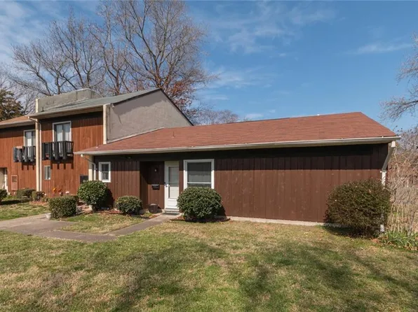 1423 E Tanners Creek Dr, Norfolk, VA 23513