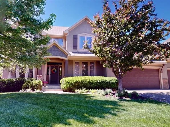 15704 Eby St, Overland Park, KS 66221