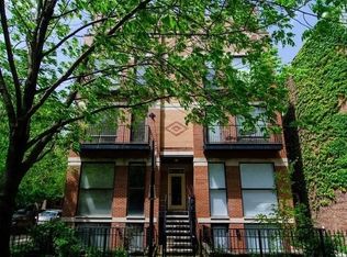 900 N Wood St #2S, Chicago, IL 60622
