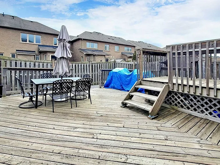 41 Thistle Ave — Photo 17