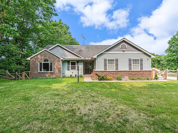 2480 Perry Lake Rd, Ortonville, MI 48462