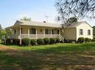12701 Chester Dr, Disputanta, VA 23842