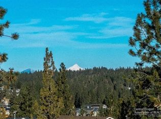 1956 NW Jack Lake Ct, Bend, OR 97703