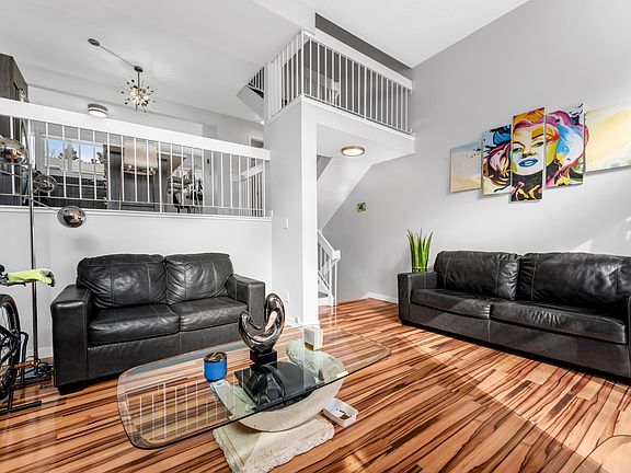 3rd image of 1009 Millbourne Rd E