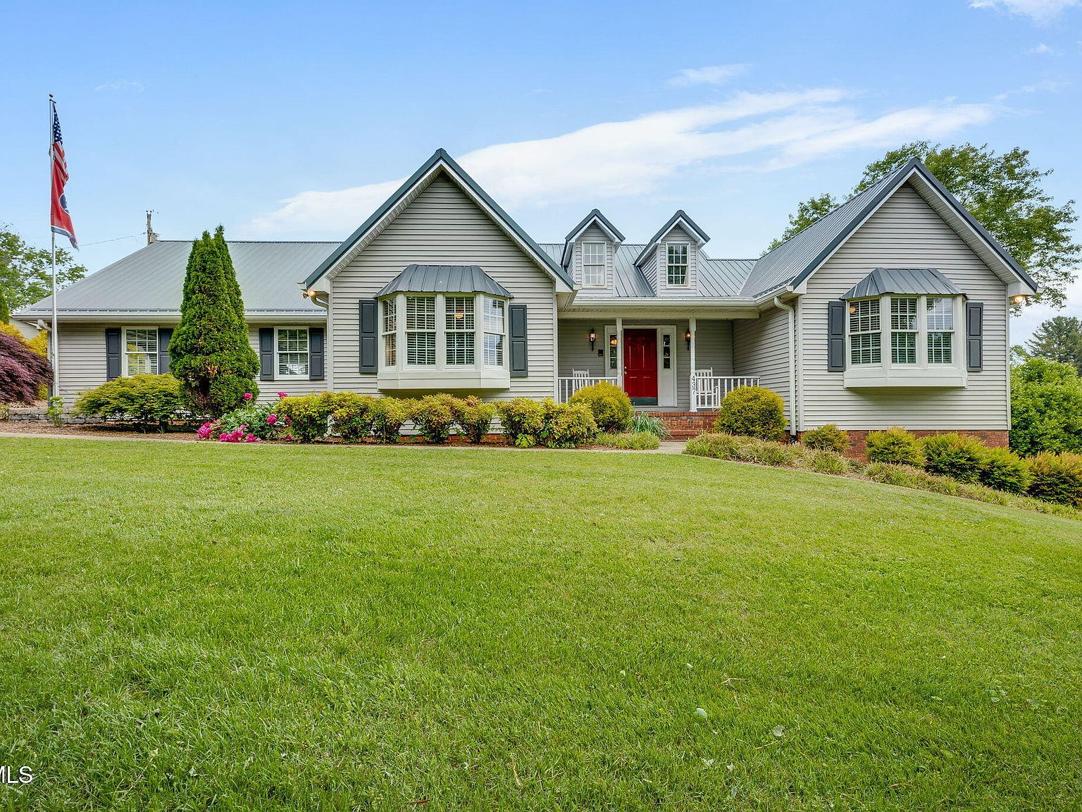 437 S Central Ave, Church Hill, TN 37642 | Zillow