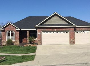 410 Stallworth Ct, Columbia, MO 65203