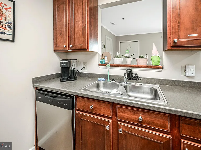 75 Fern Oak Cir #303 — Photo 7