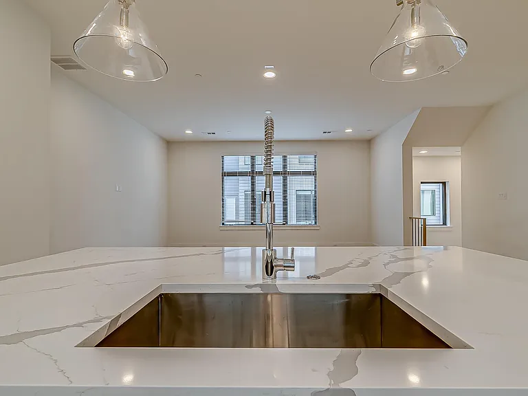 2707 Kimsey Dr #101 — Photo 9