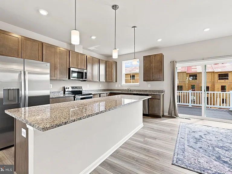 394 Seeback Dr — Photo 16