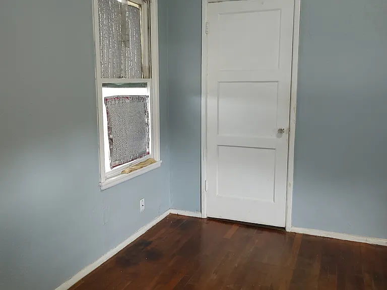 2453 Cincinnati Ave — Photo 4