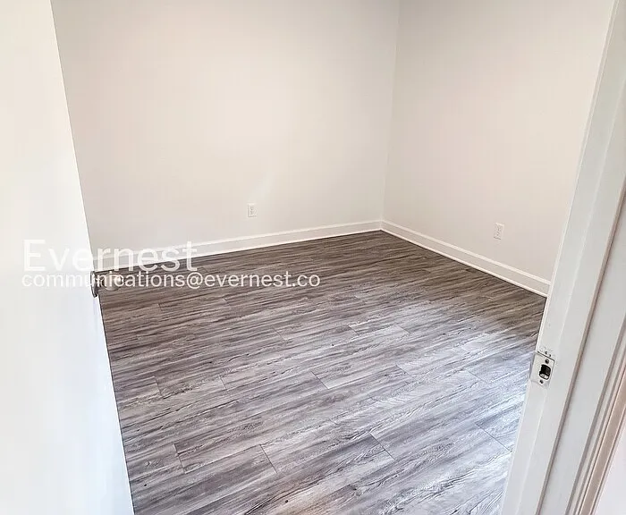 1114 N Graycroft Ave — Photo 8