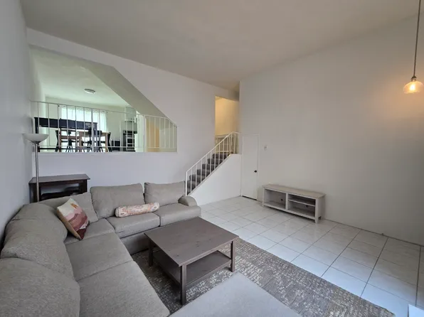 1528 Berkeley St APT 2, Santa Monica, CA 90404