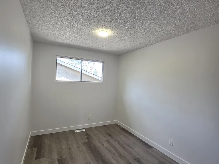16 Beaver Dam Pl NE #16 — Photo 10