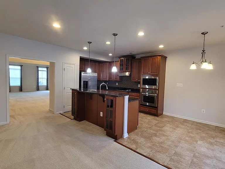 434 Parkview Ave #434 — Photo 8