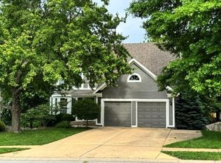 1334 N Anne Shirley Dr, Olathe, KS 66061